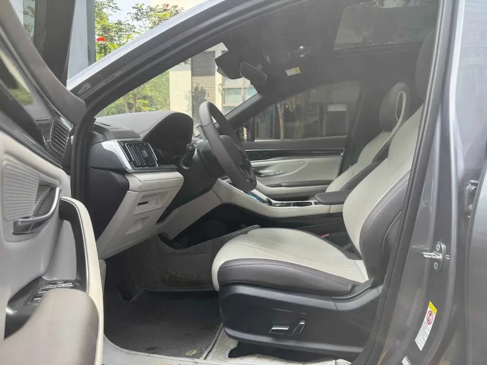 BYD Song PLUS DM Song PLUS DM 2025 DM-i 112KM Premium Edition 2024 — миниатюра 3