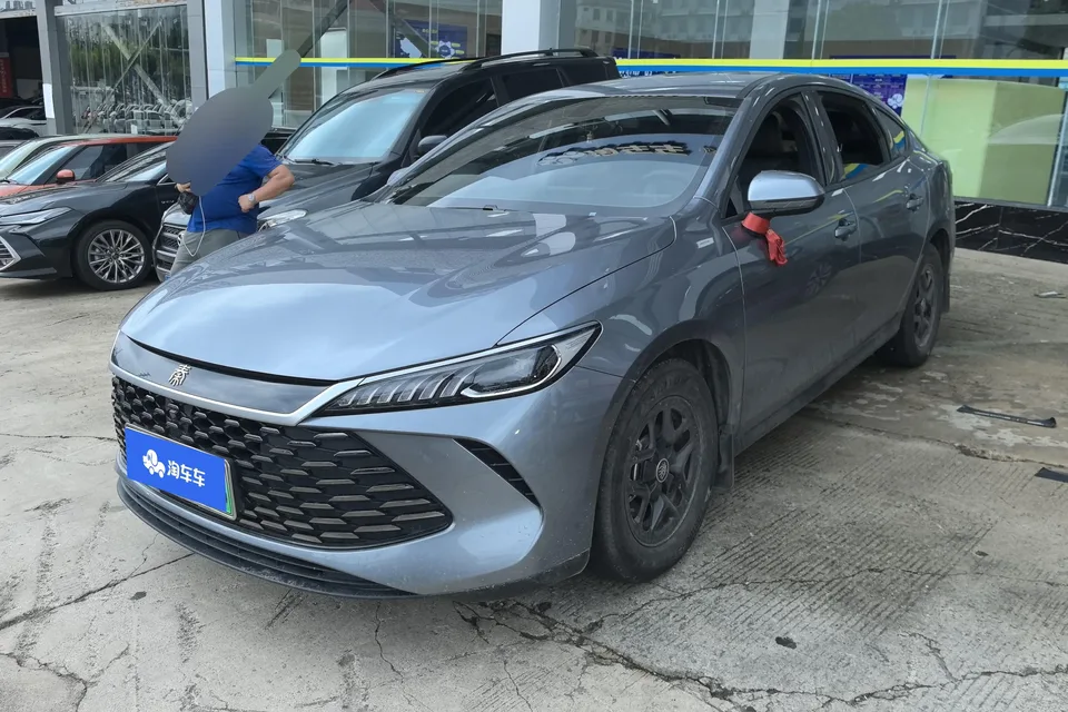 BYD Qin PLUS DM Qin PLUS DM Intelligent Driving Edition DM-i 55KM Leading Edition 2025 — photo 1, buy with delivery to Moscow