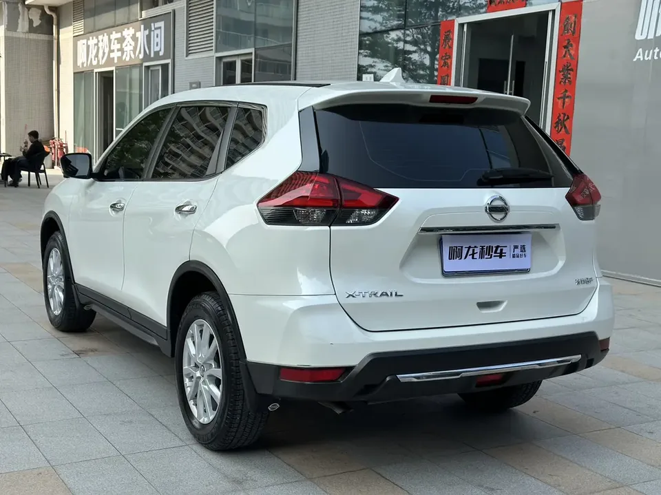 Nissan X-Trail Classic Edition 2.0L 2WD Intelligent Link Premium Edition 2025 — миниатюра 2