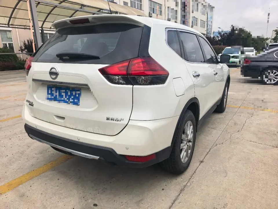 Nissan X-Trail Classic Edition 2.0L 2WD Smart Connection Comfort Edition 2023 — миниатюра 2