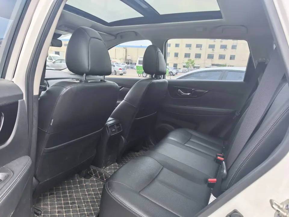 Nissan X-Trail Classic Edition 2.0L 2WD Smart Connection Comfort Edition 2023 — миниатюра 3