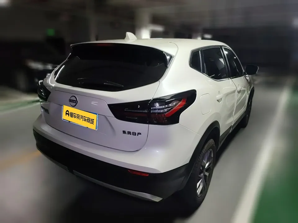 Nissan Qashqai Qashqai 2025 Honor 2.0L CVT XV True Heart Edition 2024 — миниатюра 3