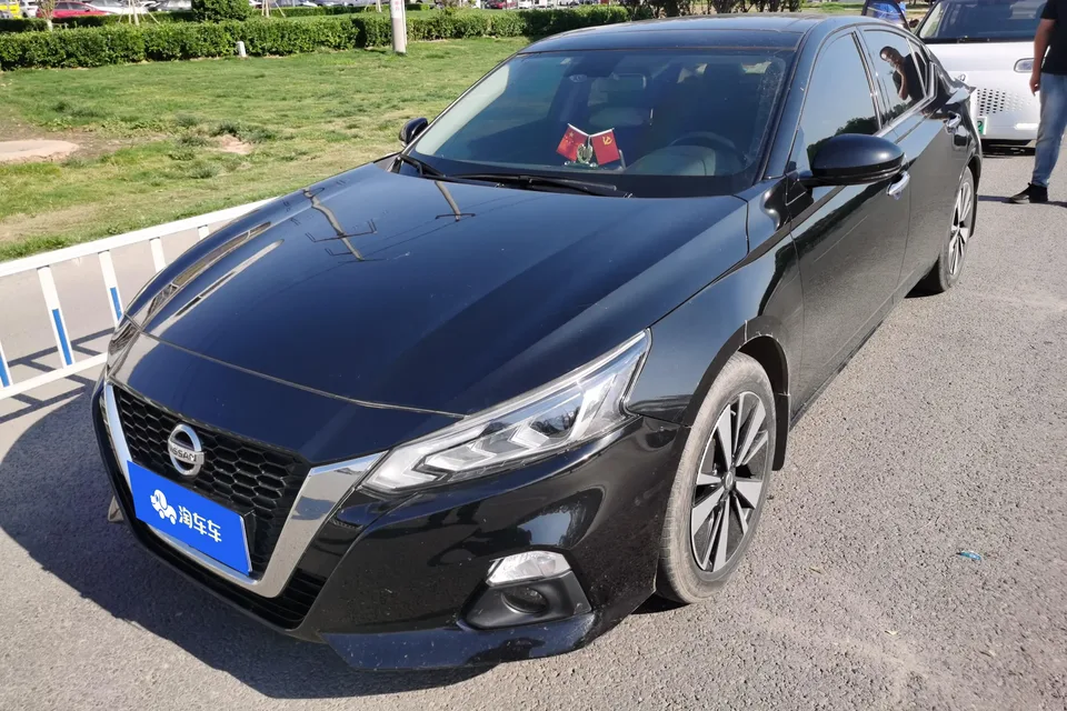 Nissan Altima Teana 2021 2.0L XL Comfort Edition 2022 — фото 1, купить с доставкой в Москву