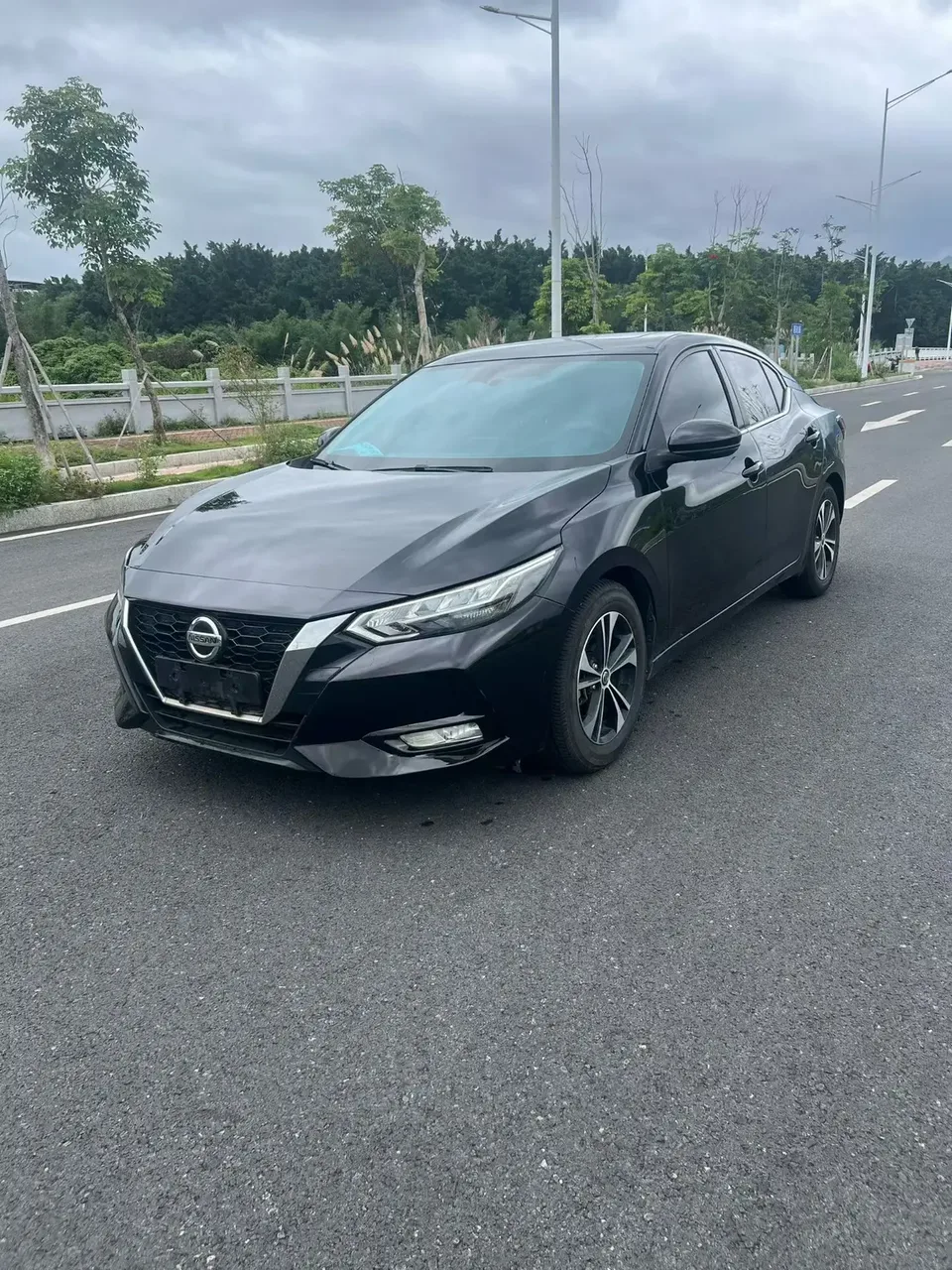 Nissan Sylphy Sylphy Sylphy 2022 1.6L XL CVT Enjoy Edition 2022 — photo 1, buy with delivery to Moscow