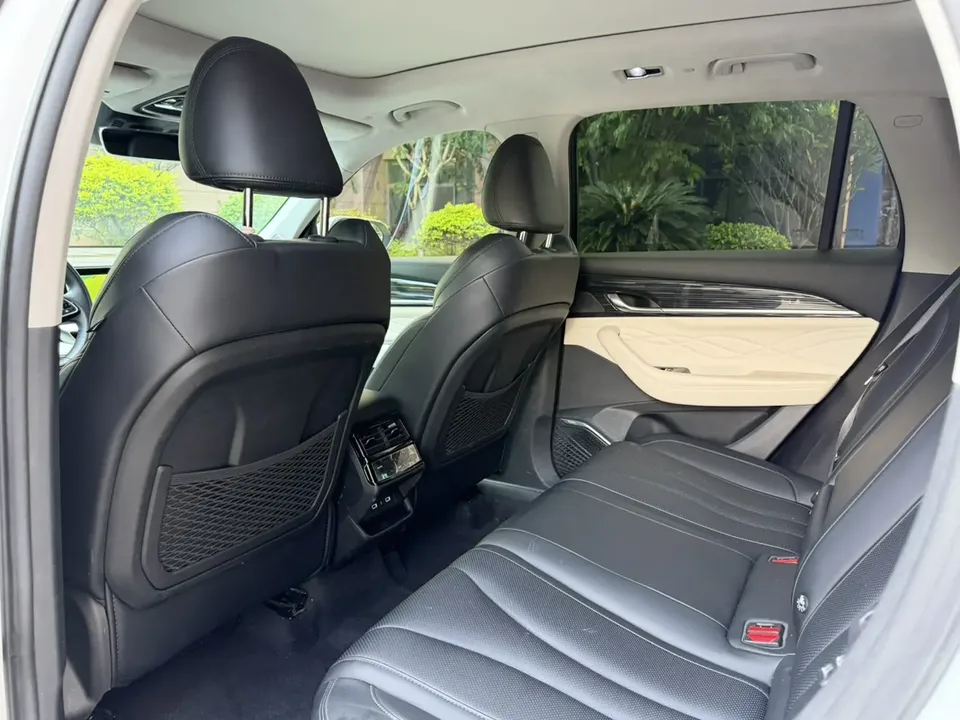 Geely Monjaro 2.0TD High Power Automatic 2WD Flagship Model 2023 — миниатюра 3