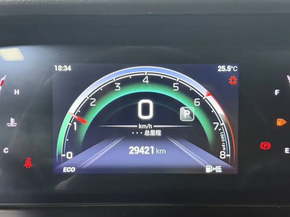 GAC Trumpchi M6 Pro 270T Automatic Deluxe Edition 2022 — миниатюра 4