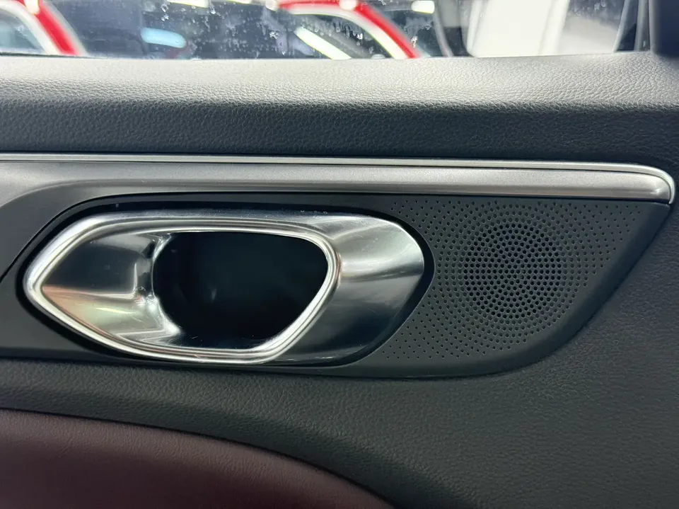 GAC Trumpchi M6 Pro 270T Automatic Deluxe Edition 2022 — миниатюра 5