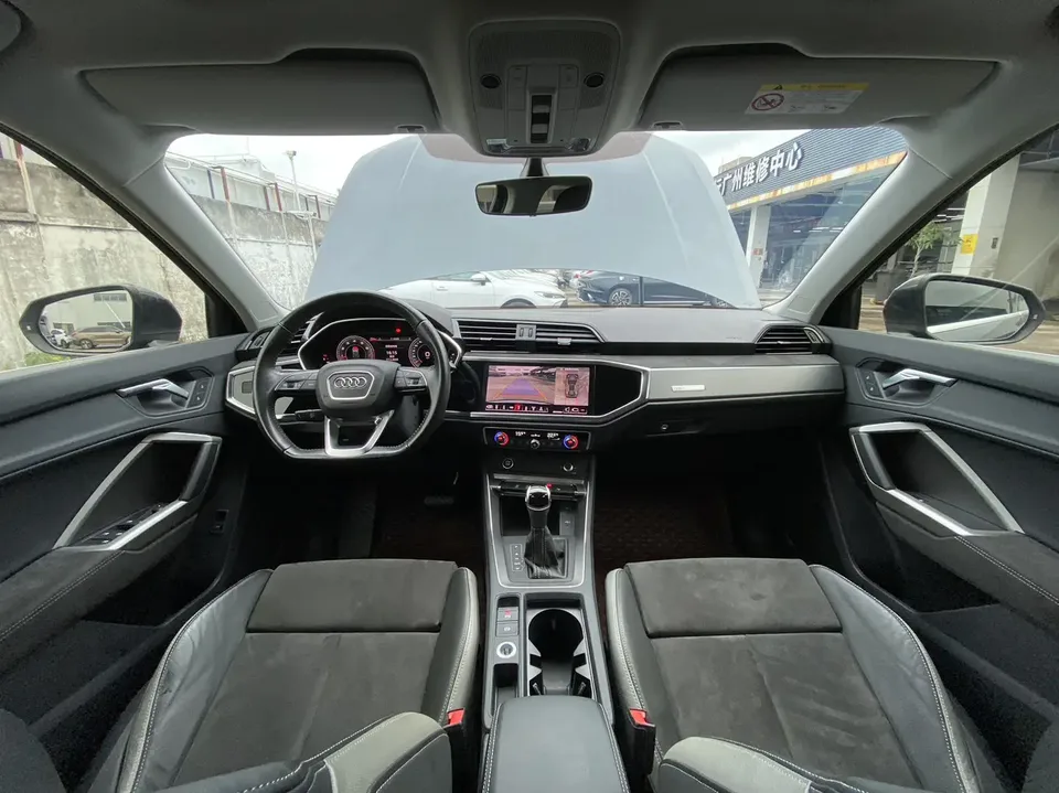 Audi Q3 Audi Q3 2022 35 TFSI Fashionable and Dynamic 2022 — миниатюра 4