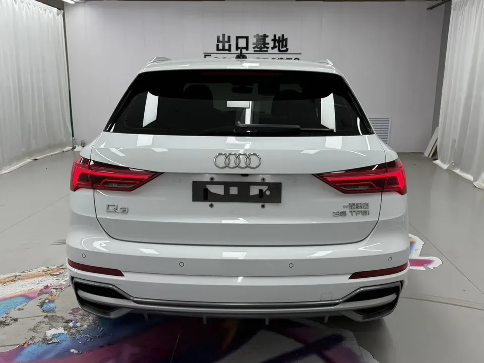 Audi Q3 Audi Q3 2023 35 TFSI aggressive and dynamic model 2023 — миниатюра 2