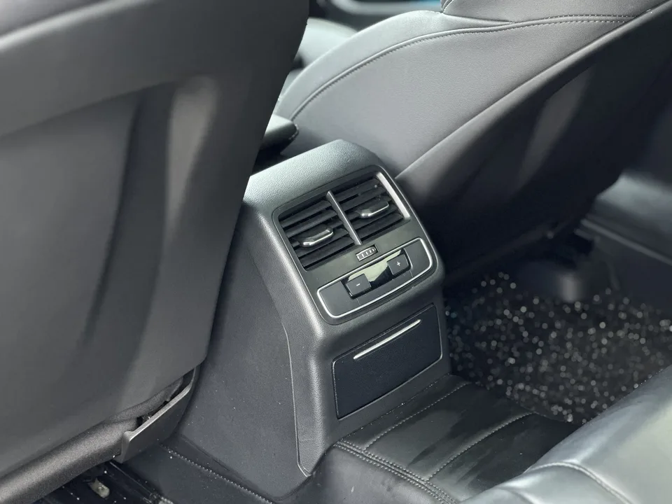 Audi a4 l A4L Audi A4L 2022 40 TFSI Fashion Dynamic Edition 2023 — thumbnail 2