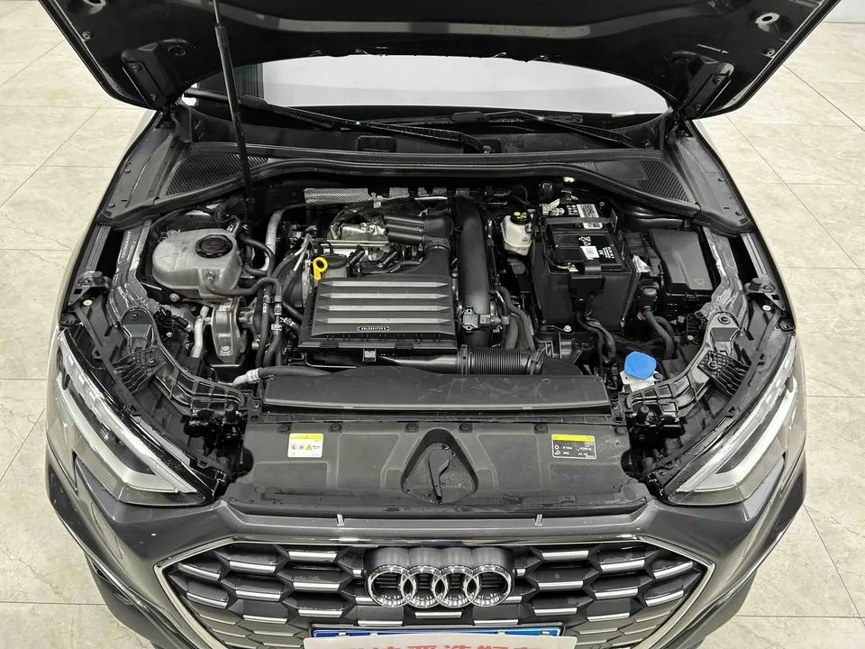 Audi A3 A3 facelift Sportback 35 TFSI stylish and sporty 2023 — thumbnail 2