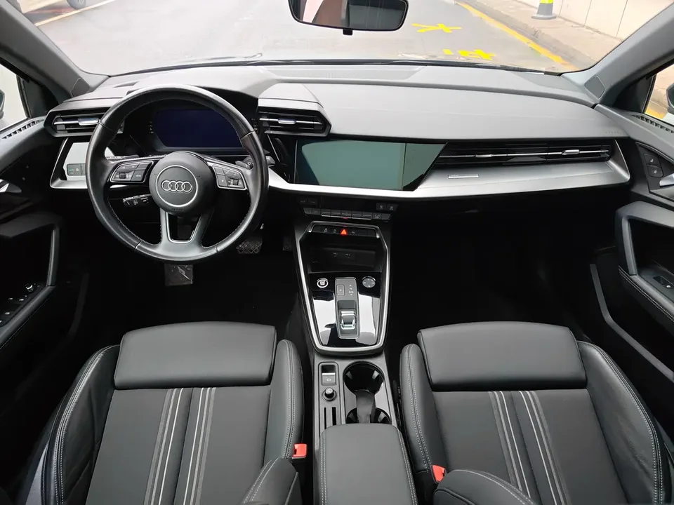 Audi A3 A3 facelift A3L Limousine 35 TFSI stylish and sporty 2023 — thumbnail 3