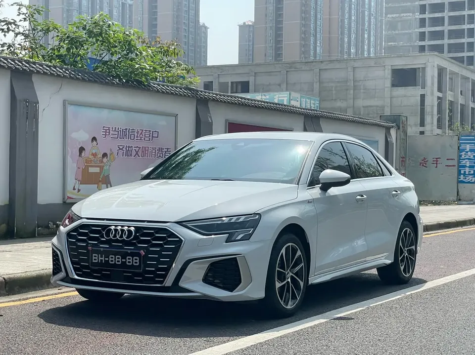 Audi A3 A3 A3L Limousine 35 TFSI aggressive and sporty 2022 — photo 1, buy with delivery to Moscow