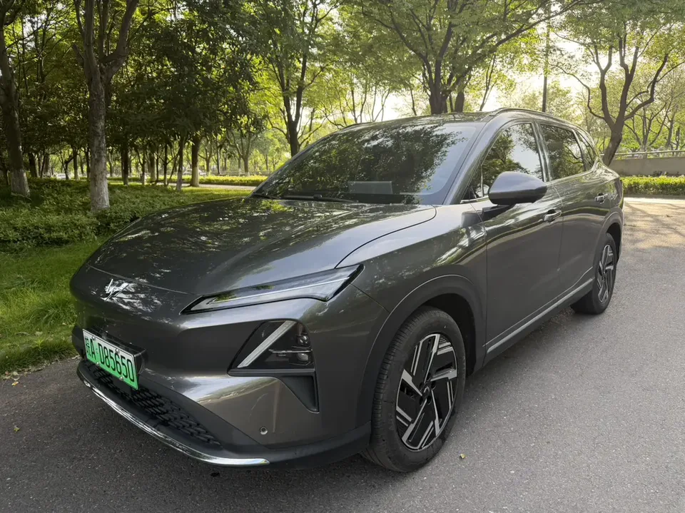 Wuling Starlight S EV 2024