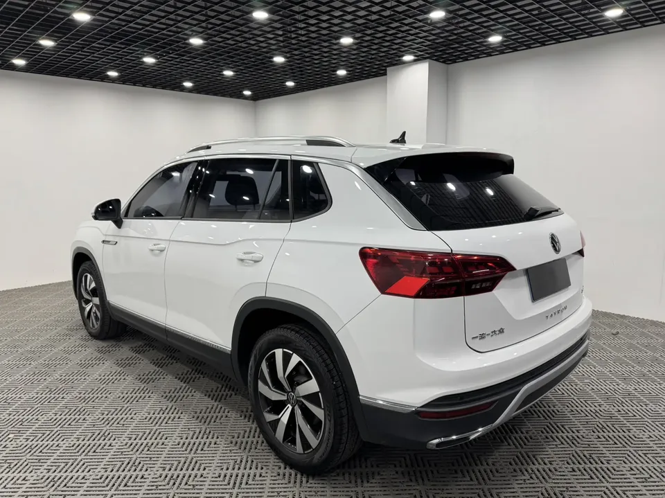 Volkswagen Tayron Tanyue 2022 280TSI 2WD Luxury Smart Edition 2022 — миниатюра 4