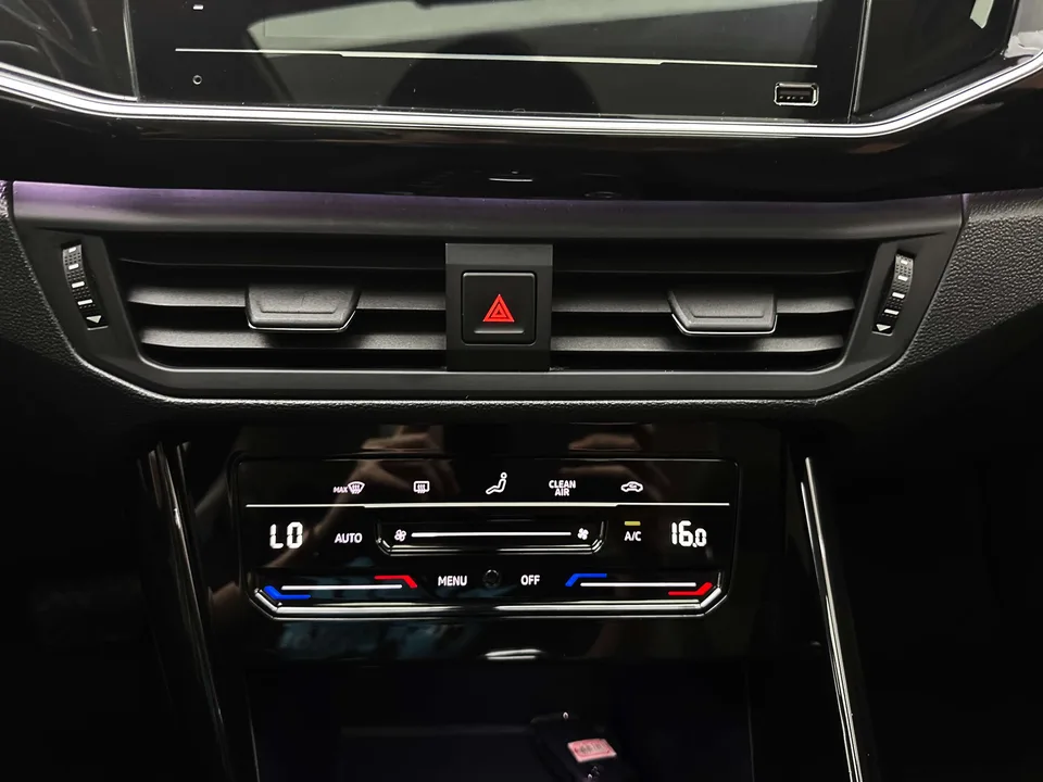 Volkswagen Tayron Tanyue 2022 280TSI 2WD Luxury Smart Edition 2022 — миниатюра 3