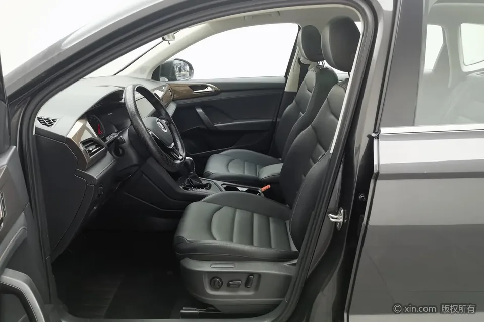 Volkswagen Tharu 2021 Tuyue 280TSI 2WD Luxury Edition PLUS 2022 — миниатюра 4