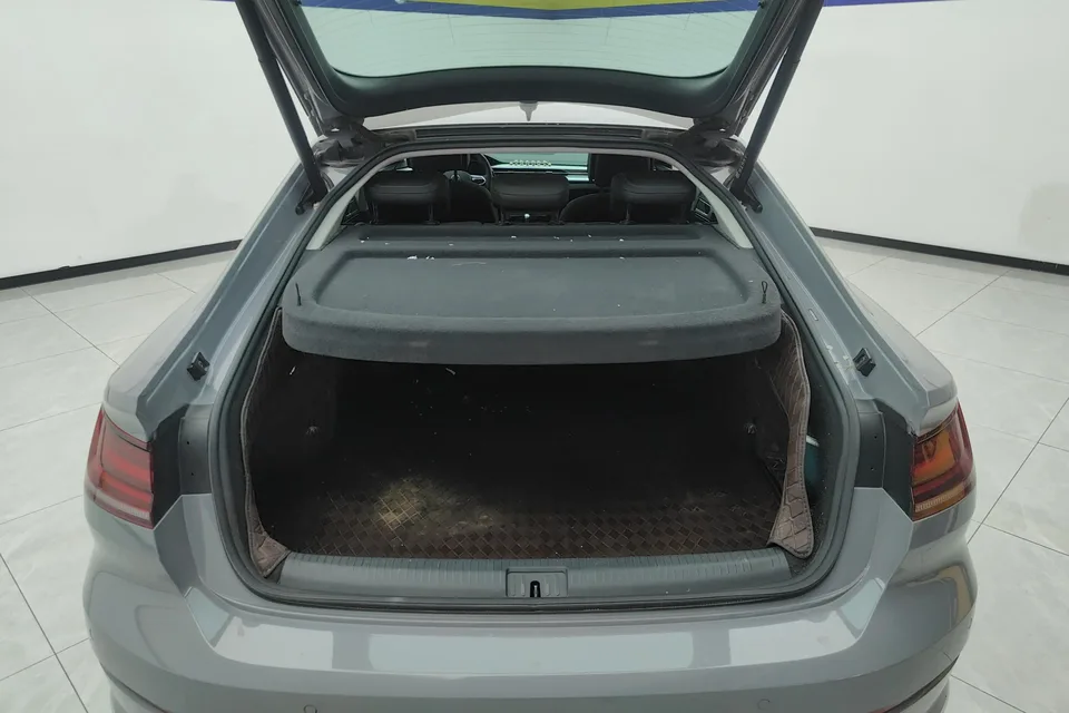 Volkswagen Arteon CC Volkswagen CC 2023 380TSI Eye-catching Edition 2023 — thumbnail 4