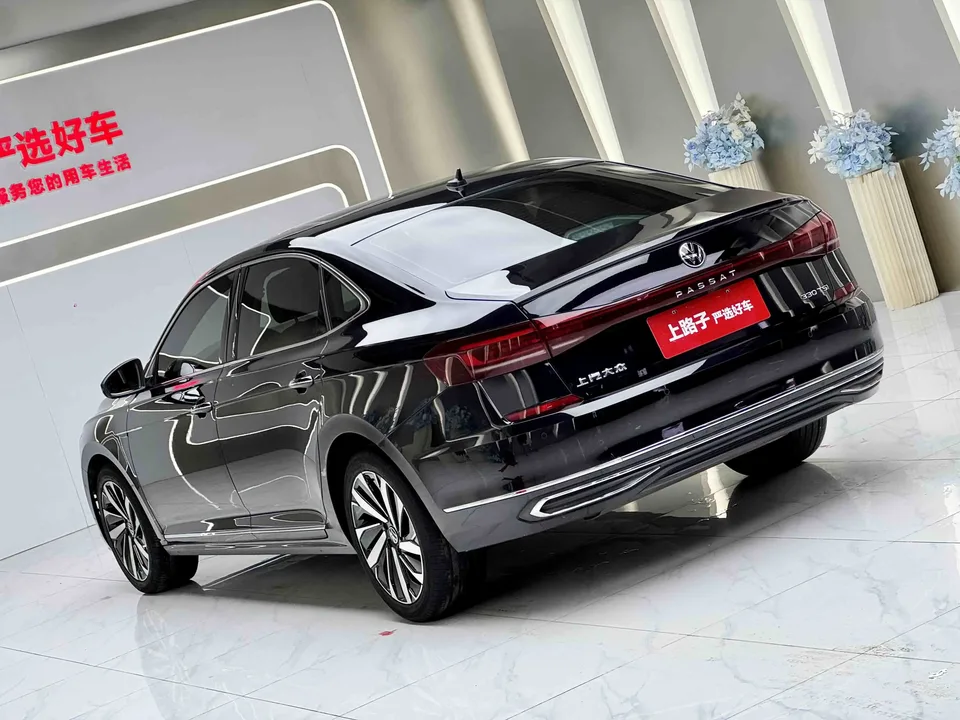 Volkswagen Passat 2022