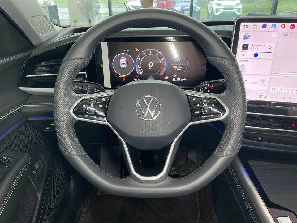 Volkswagen Passat Passat 2025 PRO 380TSI Starry Sky Dragon Edition 2024 — миниатюра 3