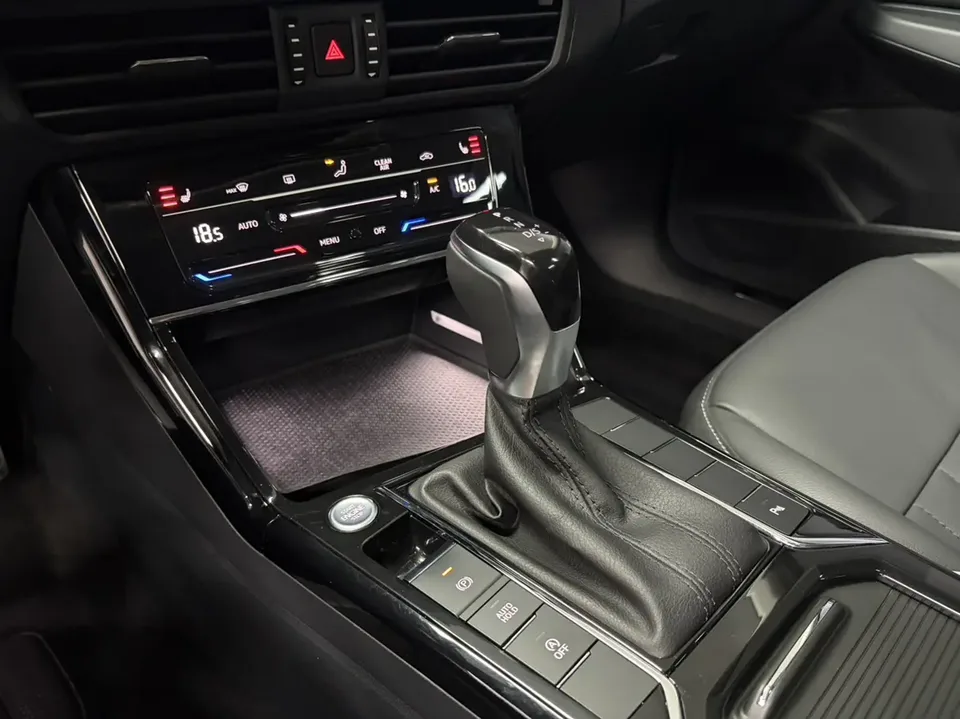Volkswagen Passat Passat 2023 280TSI Star Elite Edition 2023 — миниатюра 4