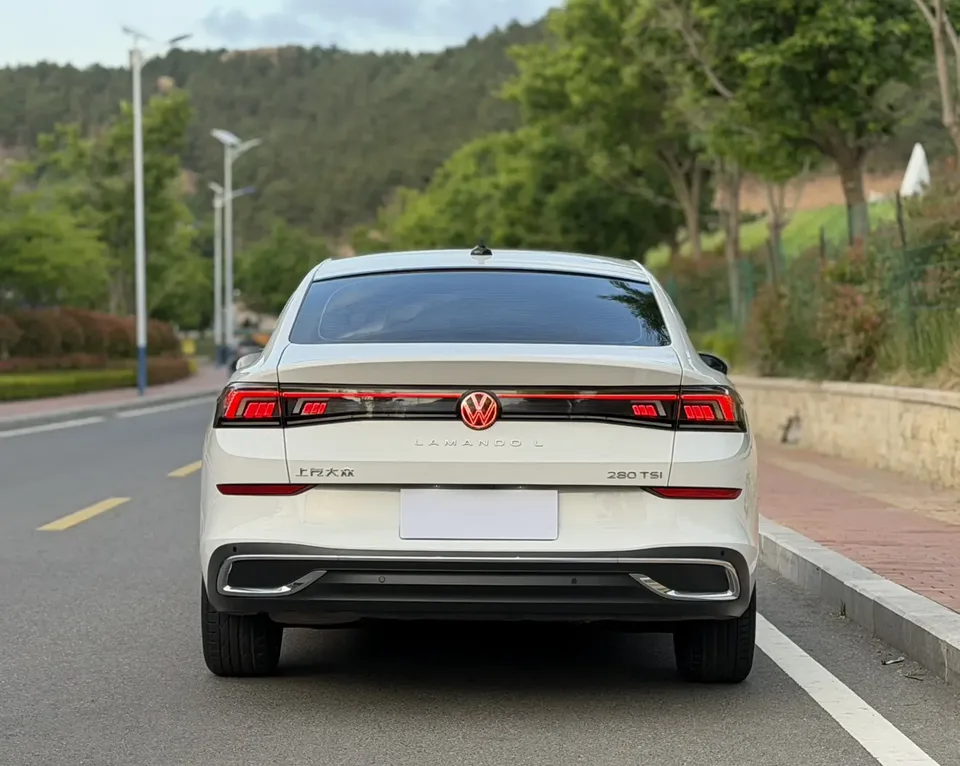 Volkswagen Lamando Lingdu Lingdu L 280TSI DSG Cool Edition 2023 — миниатюра 2