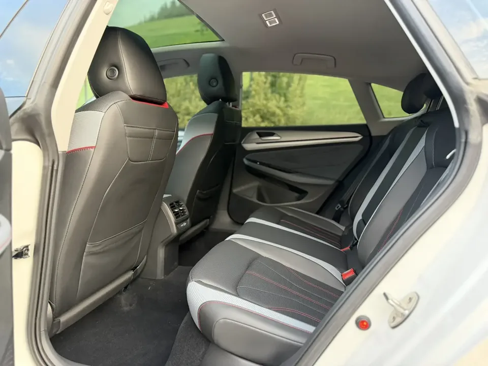 Volkswagen Lamando Lingdu Lingdu L 280TSI DSG Cool Edition 2023 — миниатюра 3