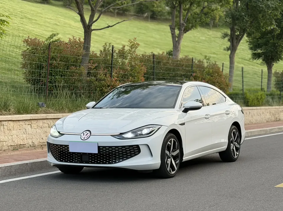 Volkswagen Lamando Lingdu Lingdu L 280TSI DSG Cool Edition 2023 — фото 1, купить с доставкой в Москву
