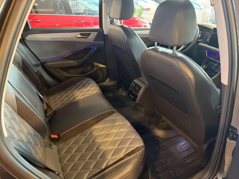 Volkswagen Sagitar 2023 Sagitar 300TSI DSG Excellence Edition 2023 — миниатюра 3
