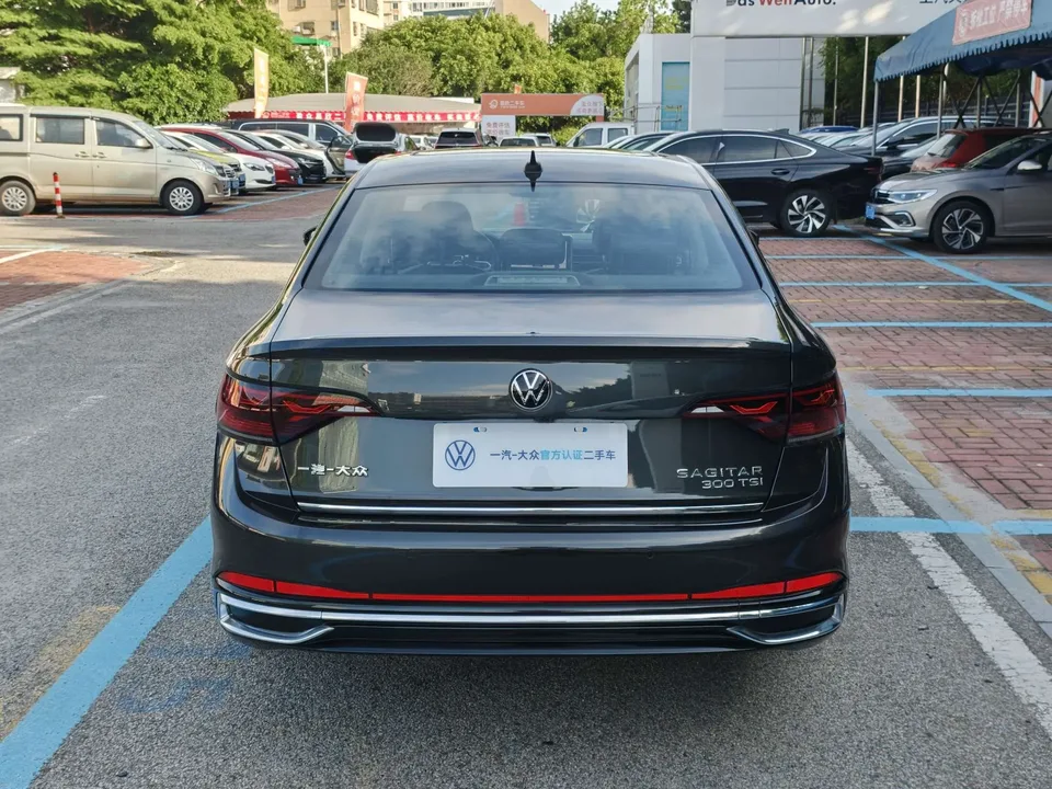 Volkswagen Sagitar 2023 Sagitar 300TSI DSG Excellence Edition 2023 — миниатюра 4