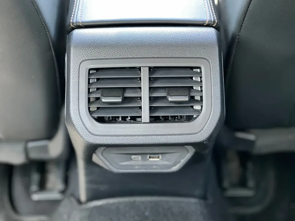 Volkswagen Lavida Lavida 2022 1.5L Automatic Comfort Edition 2022 — миниатюра 4