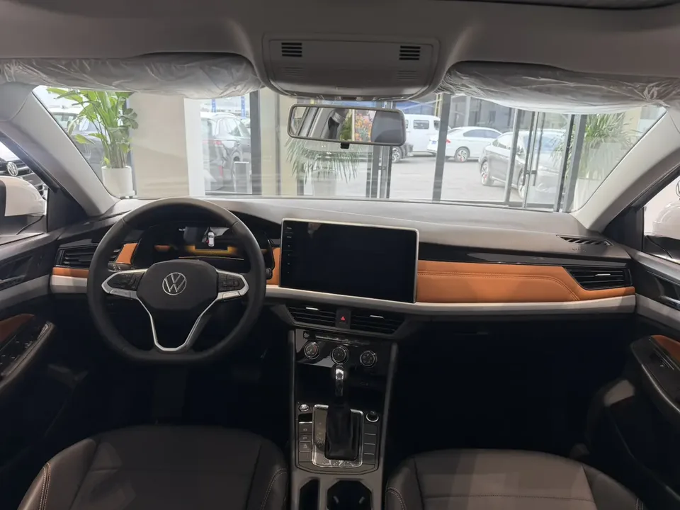 Volkswagen Bora Bora 2026 Volkswagen Bora 200TSI DSG Joyful Navigation Edition 2026 — thumbnail 3