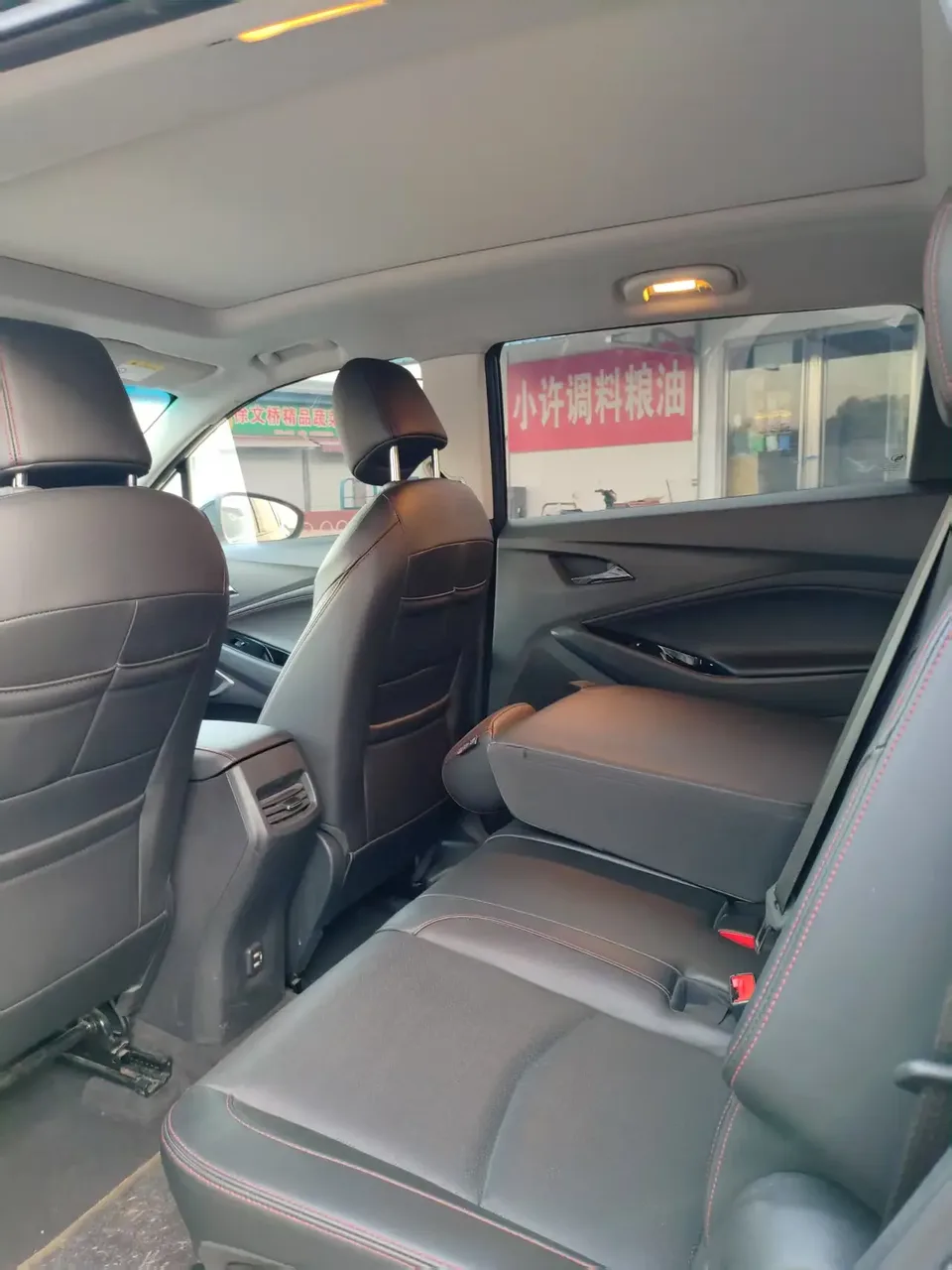 Chevrolet Volando light hybrid Redline 530T indulgent version (5+2 models) 2023 — миниатюра 5