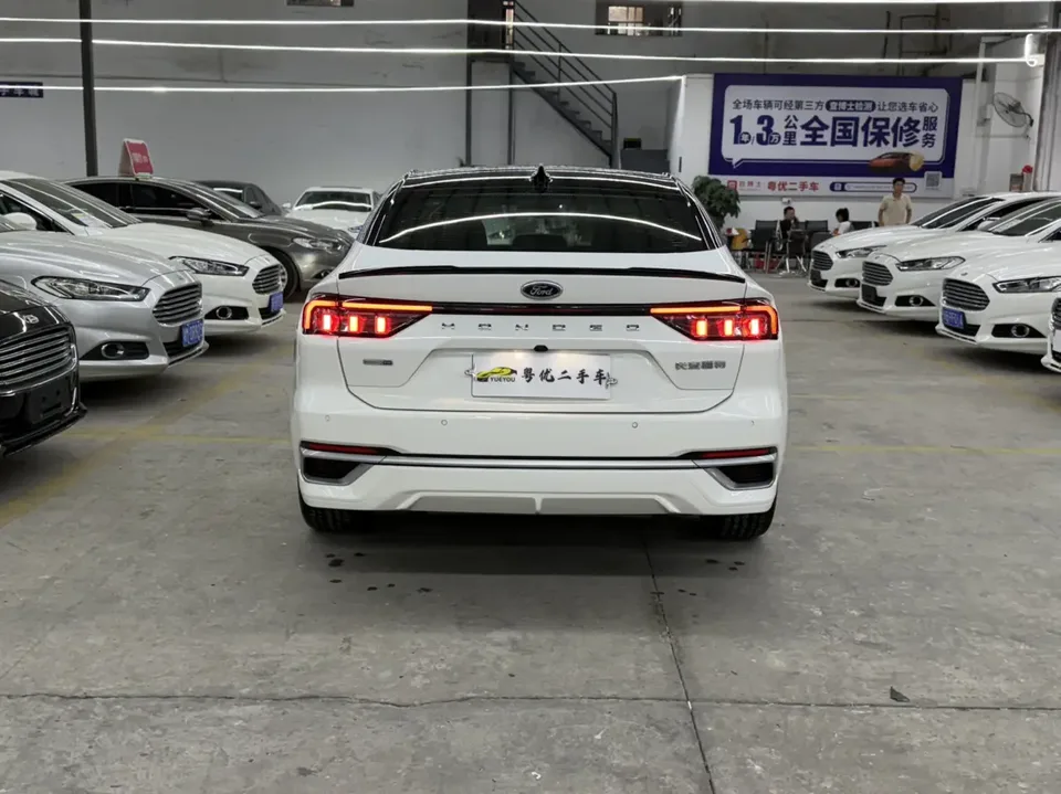 Ford Mondeo facelift EcoBoost 245 luxury model 2022 — миниатюра 2