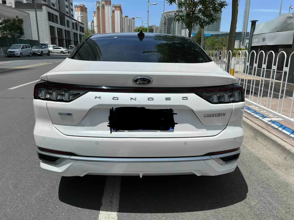 Ford Mondeo Mondeo EcoBoost 245 Luxury 2023 — миниатюра 2