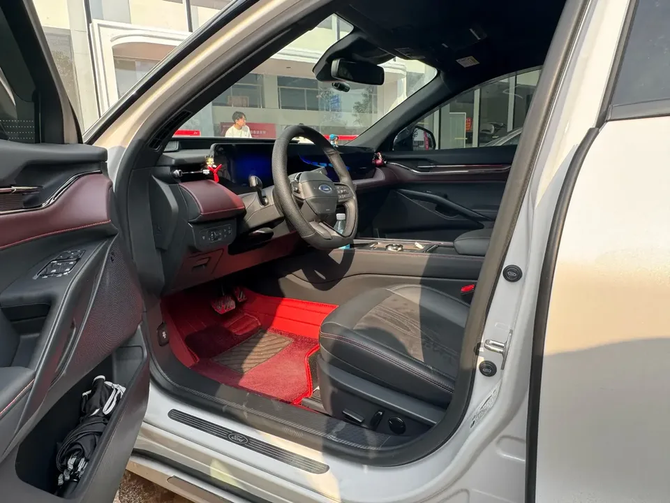 Ford Mondeo EcoBoost 245 Extreme Edition 2022 — миниатюра 5