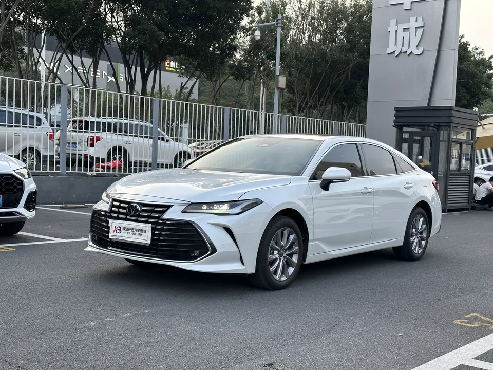 Toyota Avalon 2.0L CVT Progressive Edition 2025 — фото 1, купить с доставкой в Москву