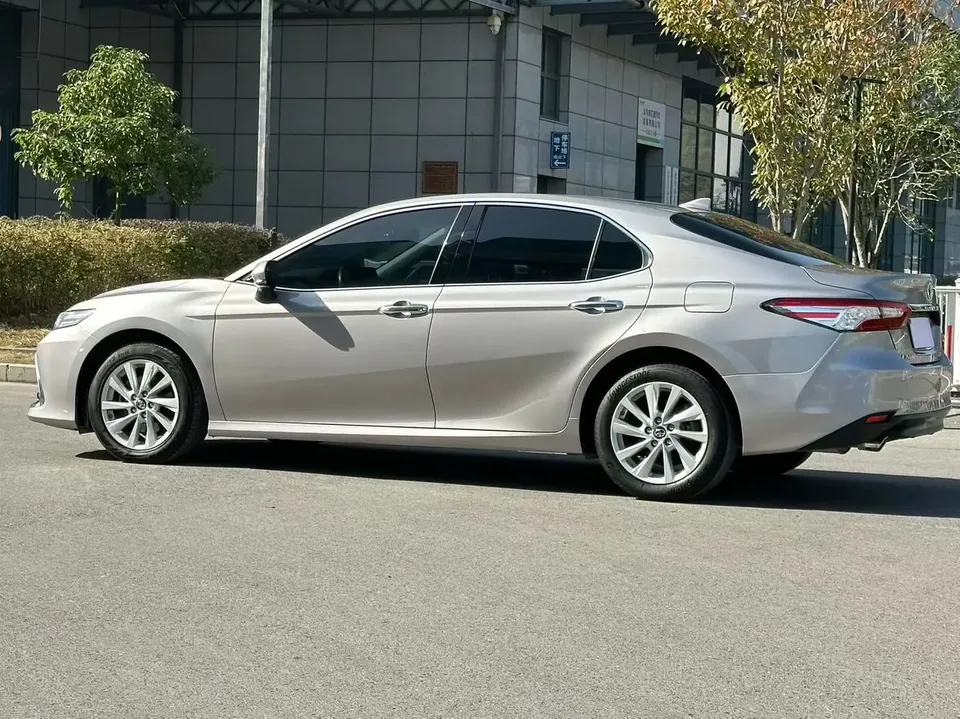 Toyota Camry 2.0E Elite Edition 2022 — миниатюра 4