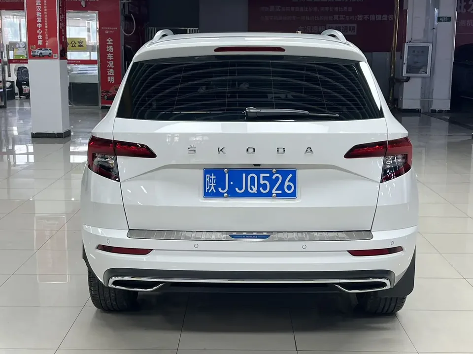 Skoda Karoq facelift TSI280 luxury version 2022 — миниатюра 2