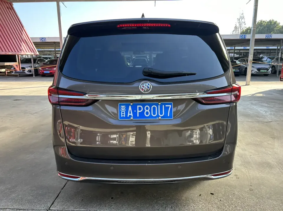Buick GL8 Land Business Class 2.0T Luxury Edition 2024 — миниатюра 2