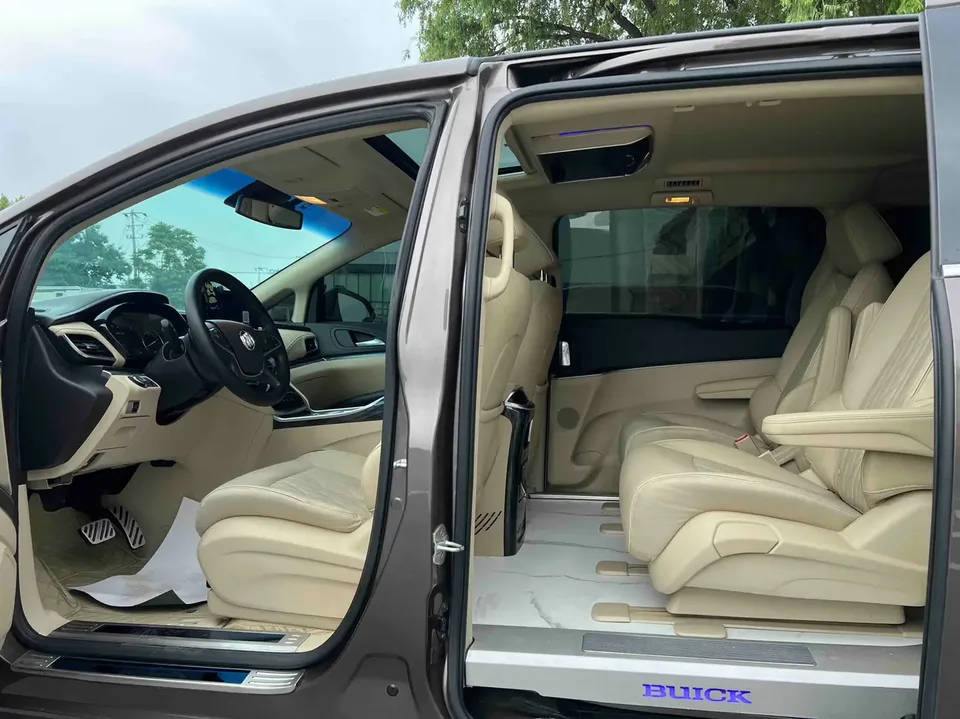 Buick GL8 facelift land business class 652T luxury model 2024 — миниатюра 5