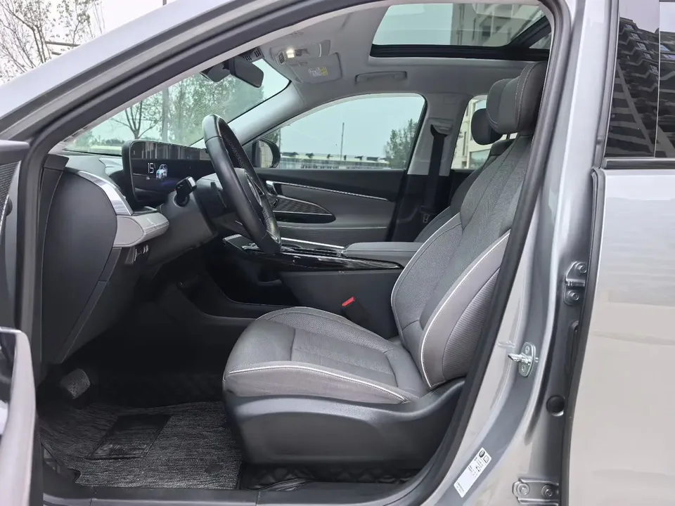 Buick E5 Premium Standard Range Edition 2025 — миниатюра 5