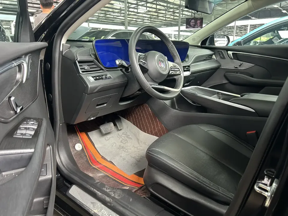 Buick LaCrosse 28T Automatic Premium Edition 2023 — миниатюра 3