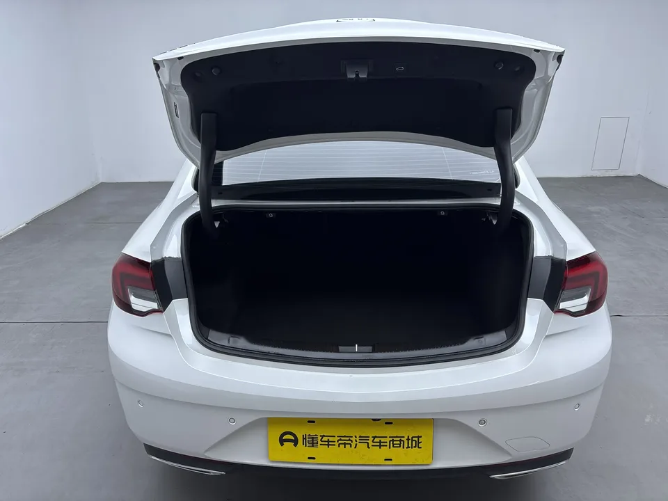 Buick Majesty Regal 2023 552T Smart Edition 2023 — миниатюра 3