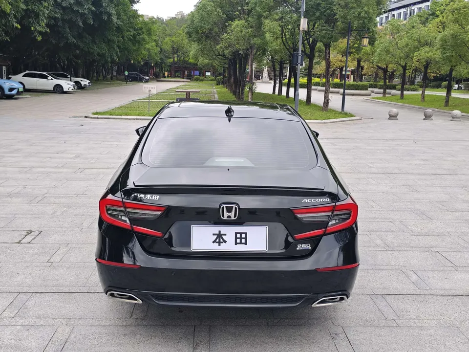 Honda Accord 2022 Accord 260TURBO Fantasy Night Premium Edition 2022 — миниатюра 2