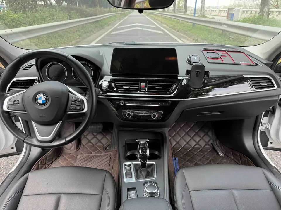 BMW 1 Series facelift 120i M Sport 2022 — миниатюра 3