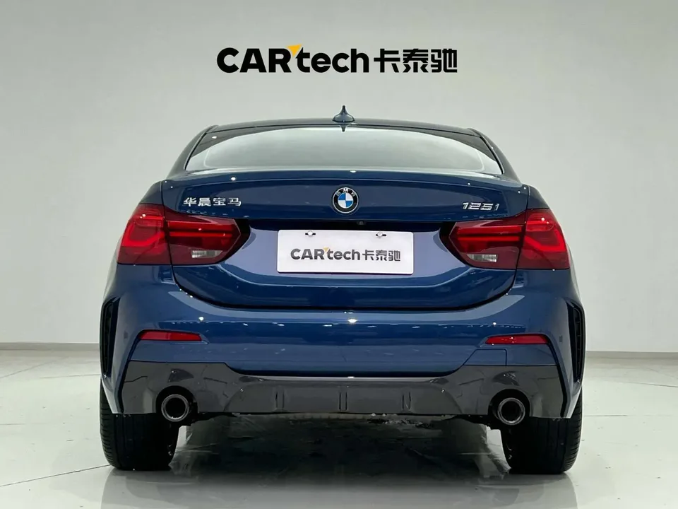 BMW 1 Series BMW 1 Series 2023 125i M Sport Night Edition 2023 — миниатюра 2