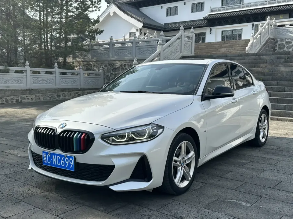 BMW 1 Series 1 Series BMW 1 Series 2021 120i M Sport Night Edition 2022 — фото 1, купить с доставкой в Москву