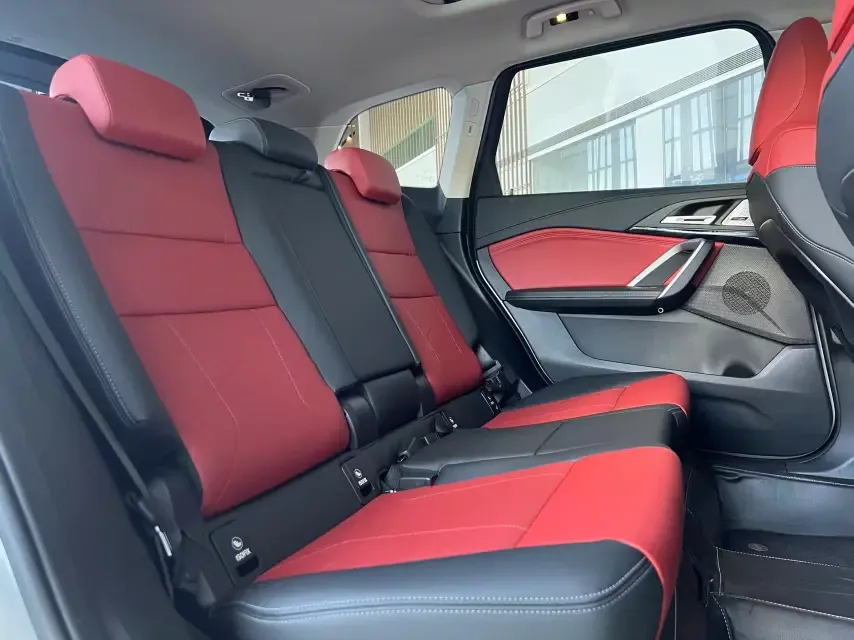 BMW X1 BMW X1 sDrive25Li X Design Package 2023 — thumbnail 4