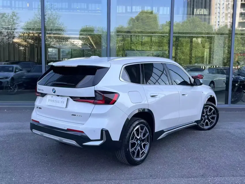 BMW X1 BMW X1 sDrive25Li X Design Package 2023 — thumbnail 5